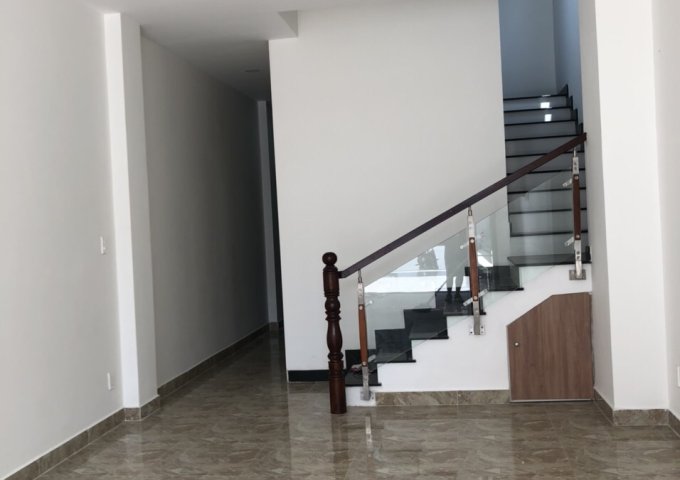 Bán Nhà 3 Mặt Tiền,100 m2,Gía 32.8 Tỷ ,Phan Đăng Lưu, P.3, Quận Phú Nhuận ,HCM.