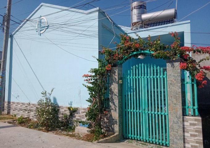 CẦN BÁN CĂN NHÀ 2 MẶT HẺM MỚI XÂY NĂM 2018 ,ĐƯỜNG TRẦN HƯNG ĐẠO, THỊ TRẤN LONG HẢI, HUYỆN LONG ĐIỀN, BÀ RỊA - VŨNG TÀU.LH 0934820168