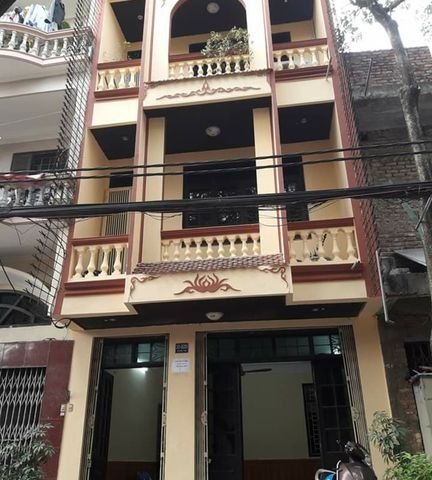 Cho thuê nhà 3,5 tầng khu liền kề Nghĩa Tân, Cầu Giấy, Hà Nội.