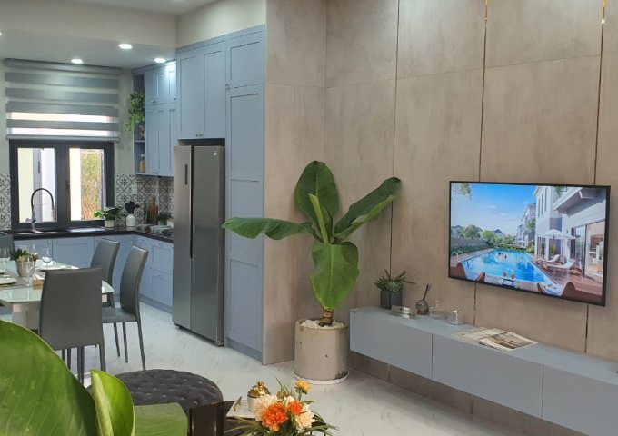 CHÍNH CHỦ BÁN GẤP NHÀ VƯỜN FULL NỘI THẤT – MẶT TIỀN 14M NGAY CHỢ HƯNG LONG BÌNH CHÁNH.LHCC: 0785675845