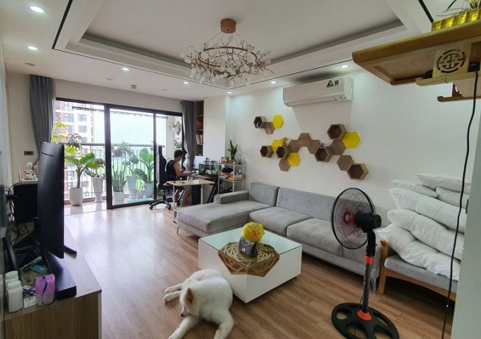 Cho thuê căn hộ chung cư tại KĐT Việt Hưng 3N-2VS, Full đồ. LH: 0362476543