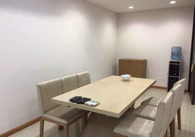 Cho thuê Chung cư Star City Lê Văn Lương 2 ngủ full 13 triệu. Lh 0377983070