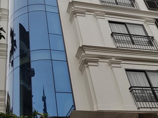 Toà KS Đẹp nhất View và cách Hồ tây 30m.Thu nhập gần 3 tỷ/năm