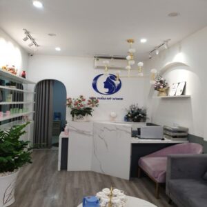 Sang nhượng spa đã trang bị đầy đủ các thiết bị, decor theo phong cách của thẩm mỹ viện phố Nguyễn Văn Tuyết - Đống Đa Hà Nội