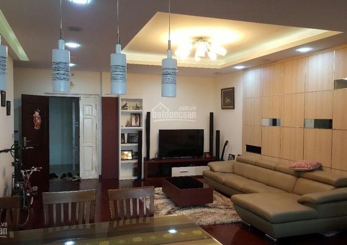 bán gấp căn hộ chung cư Thăng Long Garden 250 Minh Khai