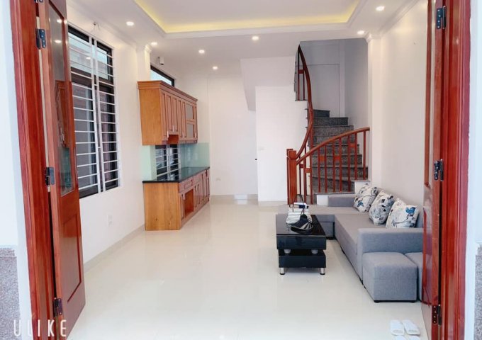Cần bán nhà riêng khu phân lô phố Nguyễn Chí Thanh 35m 5 tầng cách mặt phố 30m giá 4 tỷ