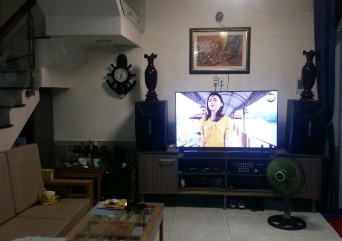 Bán nhà 2 tầng kiệt 447 Đường Núi Thành, Hải Châu giá rẻ 