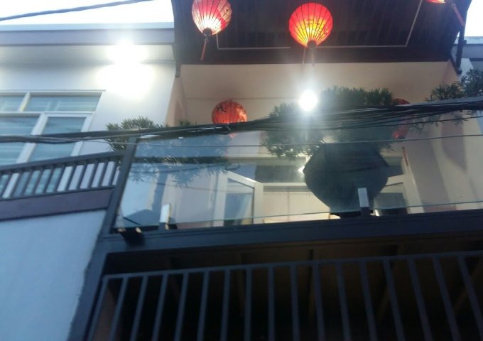 Bán nhà 2 tầng kiệt 447 Đường Núi Thành, Hải Châu giá rẻ 