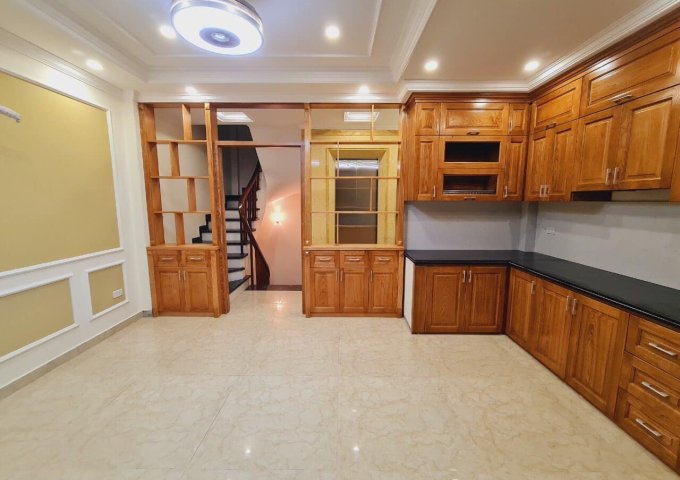 PHÂN LÔ - GẦN PHỐ - NGÕ THÔNG - Ô TÔ ĐỖ CỬA - 7 TẦNG THANG MÁY  LH : 0971260913 – 0982728368