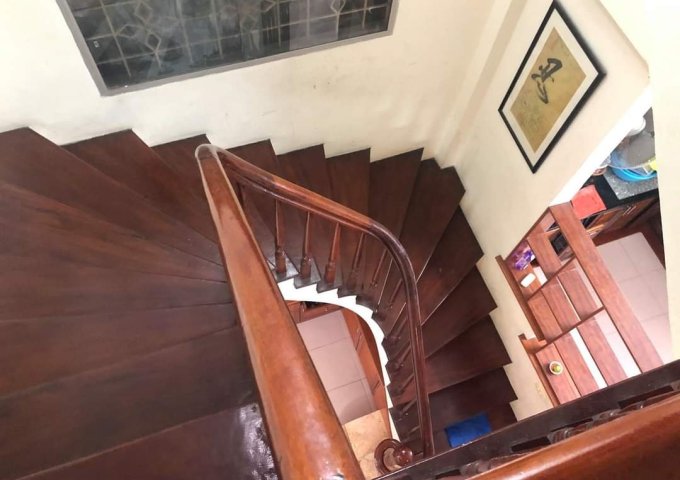 CHÍNH CHỦ BÁN NHÀ 3 TẦNG SỐ 17,NGÕ 98 HOÀNG NGÂN, TRUNG HÒA, CẦU GIẤY, HÀ NỘI . FULL NỘI THẤT. GIÁ TỐT, LH 0868611385