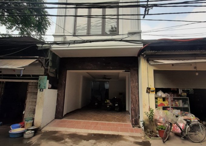 CHO THUÊ 3 TẦNG LÀM VĂN PHÒNG CÔNG TY 60M/1 SÀN GIÁ 19 TRIỆU /THÁNG .CỔNG LÀNG YÊN XÁ TỔNG CỤC 5