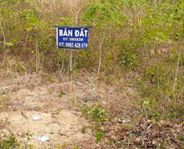 CÒN MỘT LÔ DUY NHẤT VỊ TRÍ ĐẮC ĐỊA MẶT TIỀN PHẠM VĂN ĐỒNG.PHƯỜNG TRẦN HƯNG ĐẠO , TP KON TUM, TỈNH KON TUM