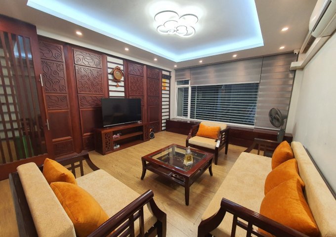 Chính chủ bán nhà Ngõ 558 Nguyễn Văn Cừ, Long Biên, Hà Nội.