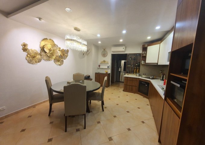 Chính chủ bán nhà Ngõ 558 Nguyễn Văn Cừ, Long Biên, Hà Nội.