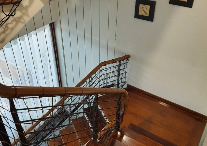 Chính chủ bán nhà Ngõ 558 Nguyễn Văn Cừ, Long Biên, Hà Nội.