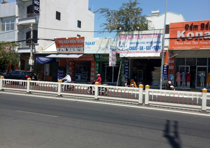 CHỦ NHÀ CẦN BÁN 3 CĂN NHÀ LIỀN KỀ MẶT TIỀN 30/4 PHƯỜNG RẠCH DỪA. TP VŨNG TÀU.