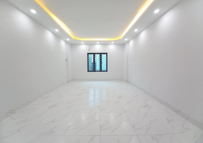 Bán nhà riêng tại ngõ 33 Tả Thanh Oai,Thanh Trì 43m2 x 4T giá 2.4 tỷ