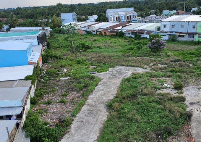 Khách sạn đang hoạt động,doanh thu trung bình 200tr/tháng.