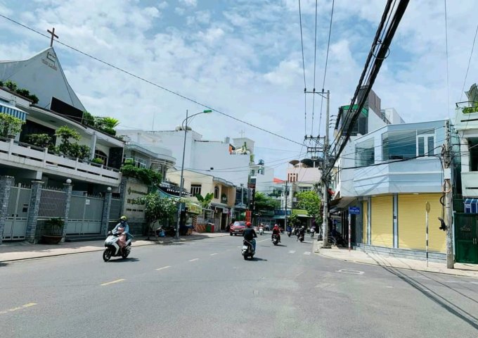 CHÍNH CHỦ CẦN NHÀ ĐẤT RỘNG ĐƯỜNG CỬU LONG,PHƯỜNG PHƯỚC HOÀ, TP NHA TRANG