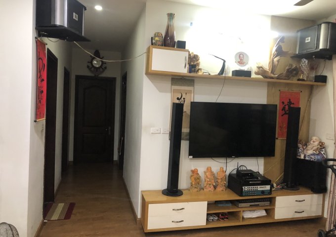 CẦN BÁN CĂN GÓC HỘ CHUNG CƯ, TẦNG 8, SỔ HỒNG CHÍNH CHỦ, TẠI TOÀ D VINACONEX,NGHIÊM XUÂN YÊM, P. ĐẠI KIM, Q. HOÀNG MAI, HÀ NỘI. LIÊN HỆ: ANH YÊM 0982212104