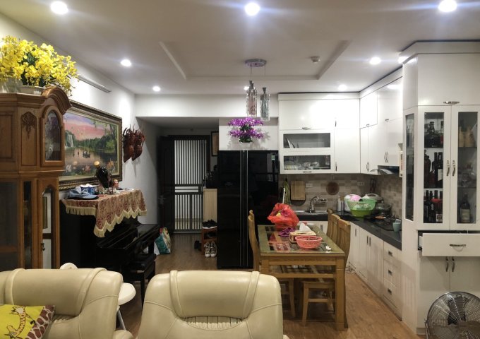 CẦN BÁN CĂN GÓC HỘ CHUNG CƯ, TẦNG 8, SỔ HỒNG CHÍNH CHỦ, TẠI TOÀ D VINACONEX,NGHIÊM XUÂN YÊM, P. ĐẠI KIM, Q. HOÀNG MAI, HÀ NỘI. LIÊN HỆ: ANH YÊM 0982212104