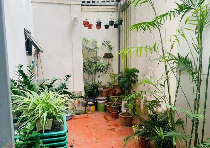 NHÀ PHÂN LÔ CHÍNH CHỦ CẦN BÁN THUỘC PHƯỜNG YÊN PHỤ , Q. TÂY HỒ, HÀ NỘI . LIÊN HỆ 0326769885 (MS. CHÂU)