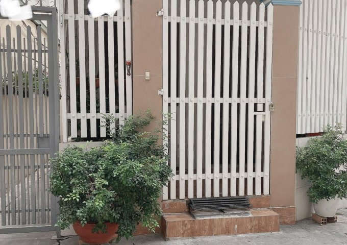 BÁN GẤP NHÀ DT 84M2, 3 PN, HXH, ĐƯỜNG ĐIỆN BIÊN PHỦ, PHƯỜNG 17, BÌNH THẠNH, NGAY NGÃ TƯ HÀNG XANH. GIÁ TỐT.