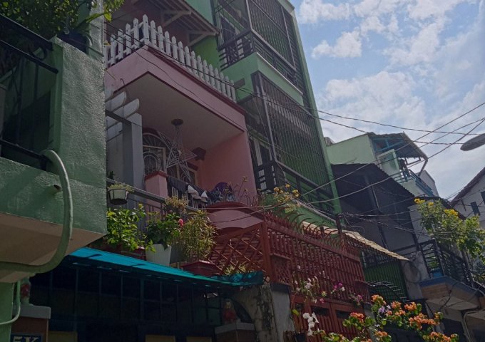 BÁN GẤP NHÀ DT 58M2, 4 LẦU, 5 PN - ĐƯỜNG PHAN ĐĂNG LƯU, QUẬN BÌNH THẠNH, HCM.