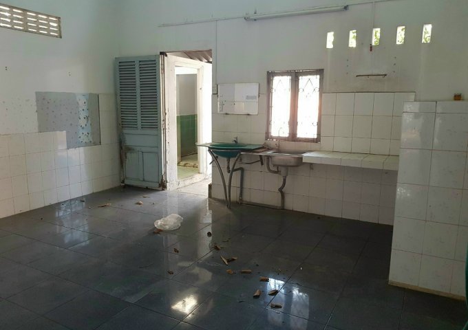 Chính Chủ Cần bán nhà mặt tiền đường Phan Đình Phùng.