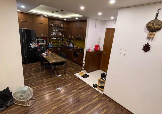 Cho thuê chung cư N03 ngõ 84 Chùa Láng 2 ngủ full đồ 12 triệu/tháng. Lh 0377983070