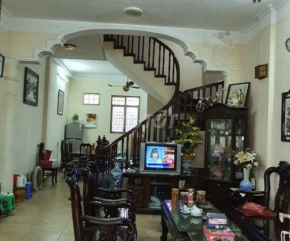 Cần cho thuê nhà nguyên căn phố Minh Khai, Phường Vĩnh Tuy, Quận Hai Bà Trưng, Hà Nội