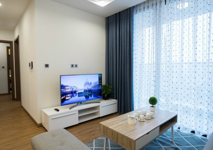 Cho thuê Vinhomes Metropolis tầng cao, 2pn, 2wc,1 phòng khách, nội thất đầy đủ cực mới, giá cực tốt