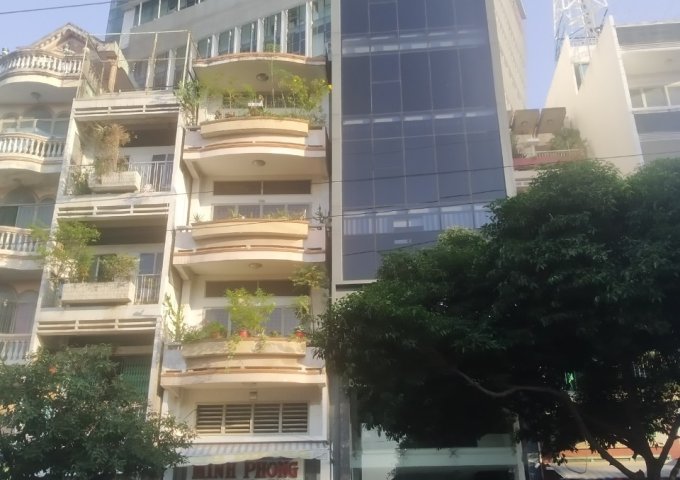  Bán gấp tòa nhà building đối diện BV Chợ Rẫy đường Nguyễn Chí Thanh (8mx20m) hầm 8 lầu. Giá 95 tỷ