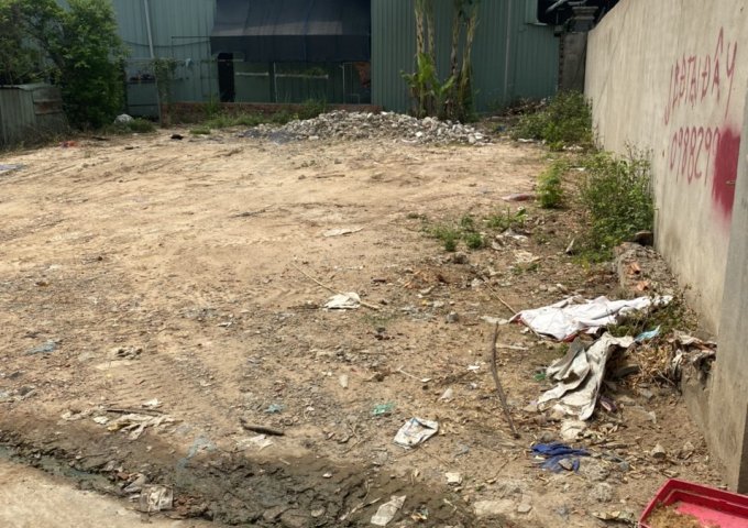 TÔI CHÍNH CHỦ CẦN BÁN LÔ ĐẤT THỔ CƯ MẶT TIỀN 102M2 CẠNH LÀ KHU DU LỊCH SINH THÁI HỐ LANG TẠI DĨ AN, BÌNH DƯƠNG. LIÊN HỆ: 0918 020279.