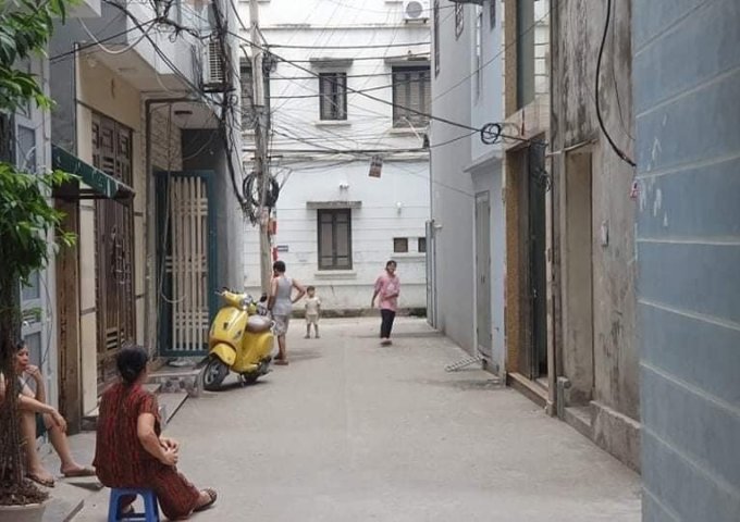 CẦN BÁN GẤP CĂN NHÀ NGÕ RỘNG THÔNG TỨ PHÍA, XÂY PHONG CÁCH ÂU, NGÕ 219 ĐỊNH CÔNG THƯỢNG, Q. HOÀNG MAI, HN