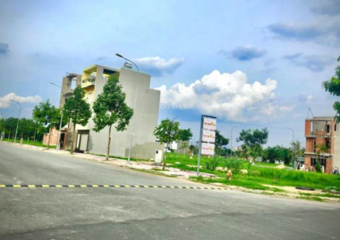 Đất nền mặt tiền Phạm Hùng, nằm liền kề KDC T30, Bình Chánh, SHR. Bán gấp 