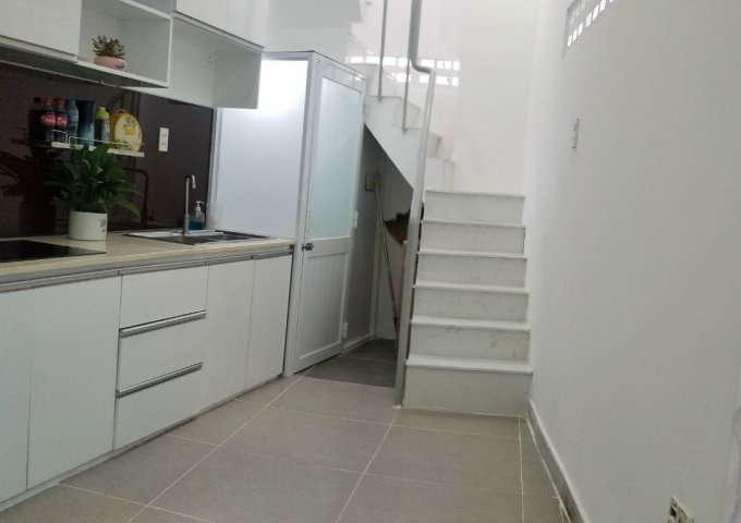 CHÍNH CHỦ CẦN BÁN NHÀ 1 TRỆT 1 LẦU TẠI HUỲNH VĂN BÁNH, P15, Q. PHÚ NHUẬN