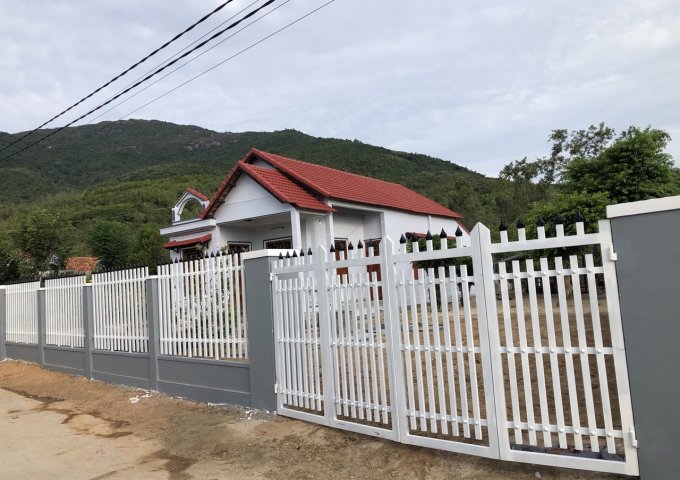 CHÍNH CHỦ CẦN BÁN NHÀ ĐẸP VỊ TRÍ ĐẮC ĐỊA TẠI THỊ XÃ NINH HÒA, TỈNH KHÁNH HÒA