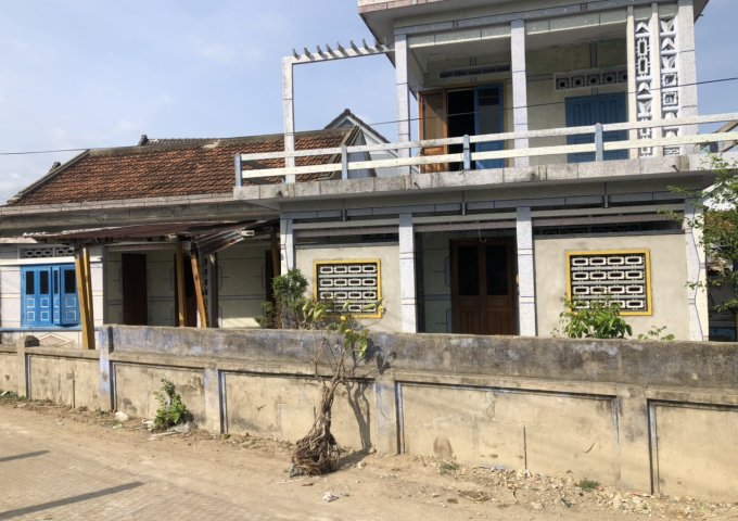 CHÍNH CHỦ CẦN BÁN NHÀ ĐẸP VỊ TRÍ ĐẮC ĐỊA TẠI :HUYỆN VẠN NINH .TỈNH KHÁNH HÒA