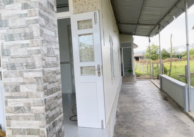 CHÍNH CHỦ CẦN BÁN NHÀ ĐẸP VỊ TRÍ ĐẮC ĐỊA TẠI THỊ XÃ NINH HÒA, TỈNH KHÁNH HÒA