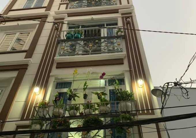 Bán nhà đường Phan Đăng Lưu, Phú Nhuận, nhà 4T, mới đẹp, vào ở ngay