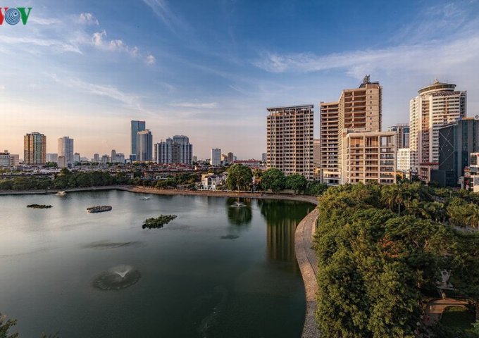 Bán căn hộ chung cư mặt đường Láng Hạ, vị trí cực đẹp, view Hồ Thành Công
