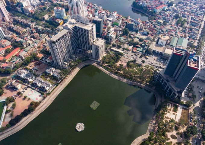 Bán căn hộ chung cư mặt đường Láng Hạ, vị trí cực đẹp, view Hồ Thành Công