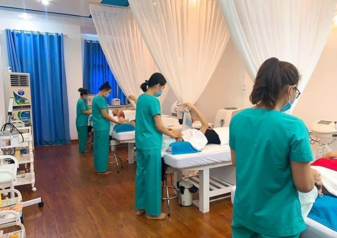 CHÍNH CHỦ CẦN SANG NHƯỢNG CƠ SỞ BEAUTY SPA MẶT TIỀN TRUNG TÂM TP ĐÀ NẴNG