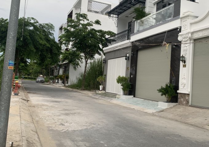 Cần bán  nhà vị trí đẹp N7-11 Huỳnh tấn phát ,xã Phú Xuân ,huyện nhà bè