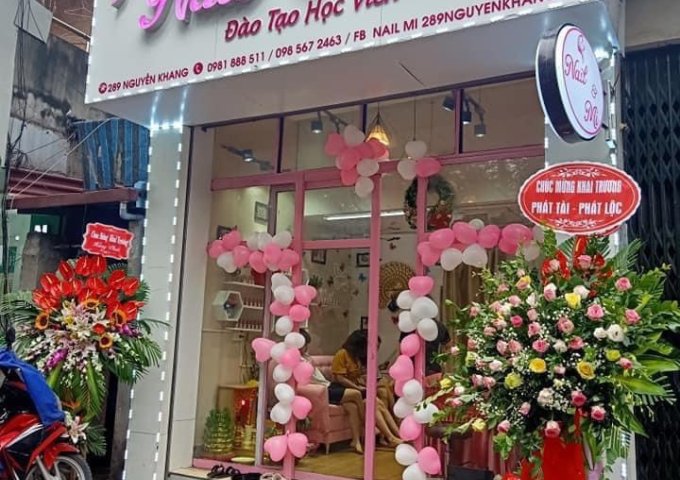 sang nhượng tiệm Nail_Mi_nhỏ xinh của mình cho bạn nào có nhu cầu làm tại Hà Nội