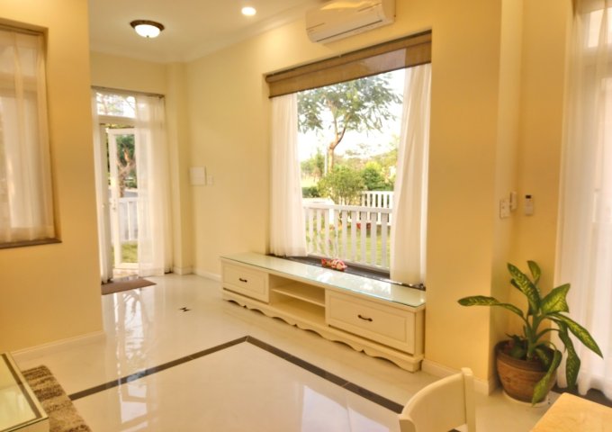 Chính chủ bán nhà khu dân cư Phong Phú 4, lô góc, 7x15, 3PN, full nội thất, LH 0903696811