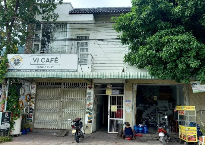 HÀNG HIẾM! TÔI BÁN CẶP TRỌ 300M2,ĐƯỜNG NA3, ĐỐI DIỆN CHUNG CƯ, THU NHẬP 25 TR/TH. TRỌ MỚI, XÂY KIÊN CỐ. LHCC: 0366236237