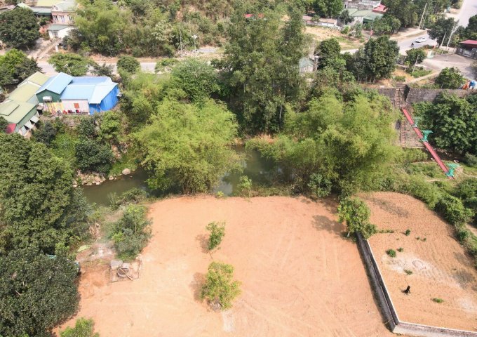 Bán đất bám suối gần QL6 tại Lâm Sơn, Lương Sơn, Hoà Bình. Đường ô tô vào tận nơi.