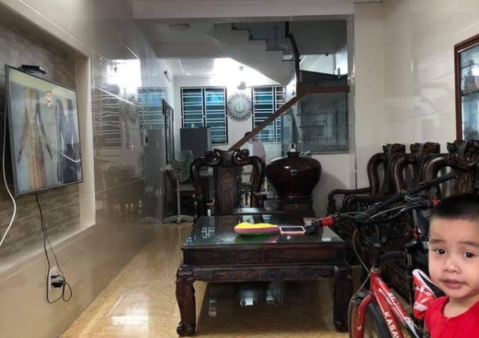 Chủ gửi bán căn nhà xây 3 tầng tại diện tích 51m2 tại Vũ Chí Thắng,Lê Chân,liên hệ em 0981 265 268 để xem nhà 